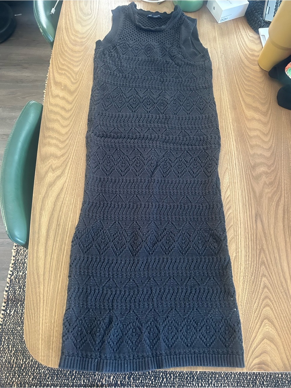 GAP Black Sleeveless Midi Knit Dress